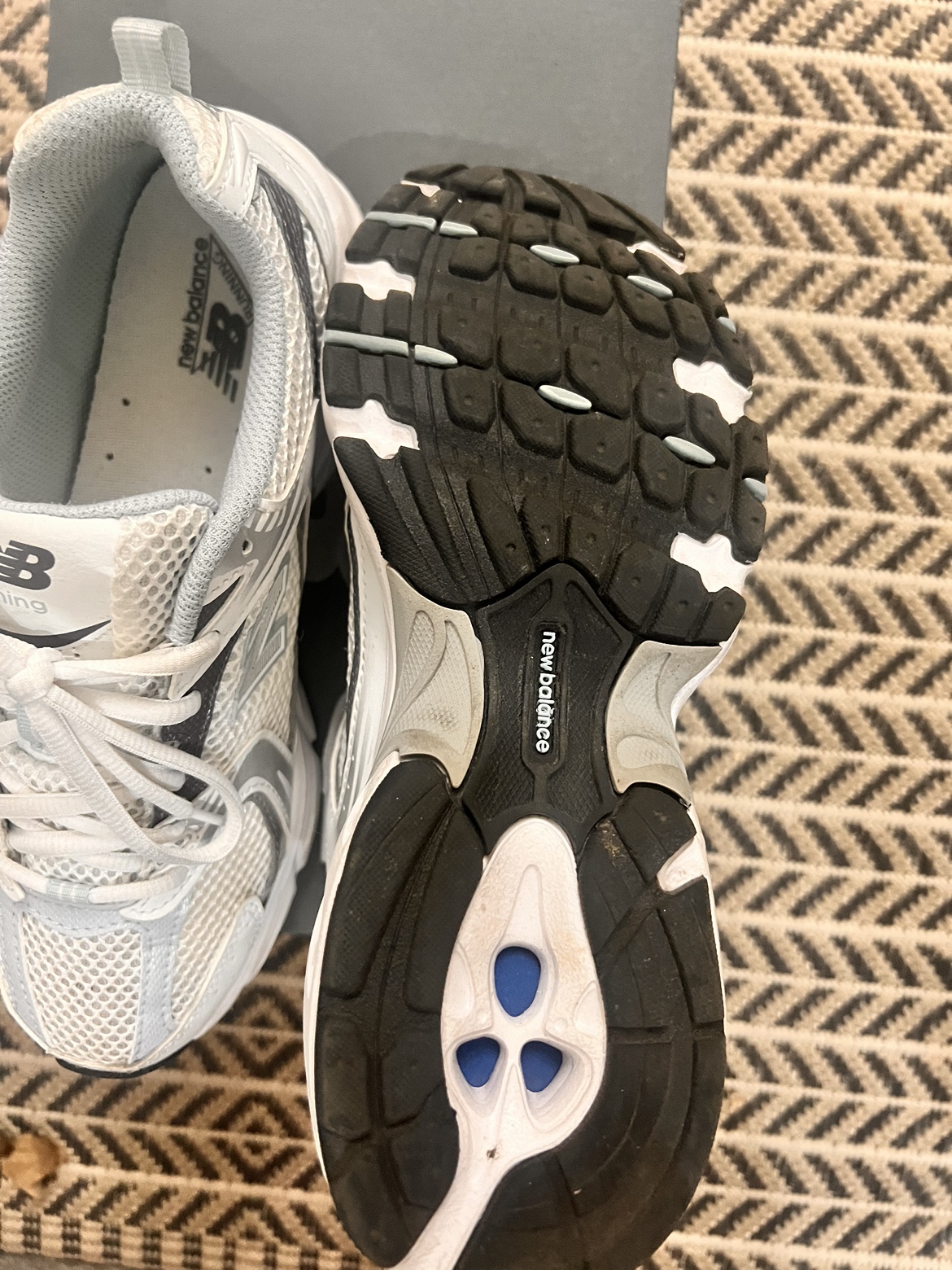 New Balance Running Shoes Size 6.5 - photo 3