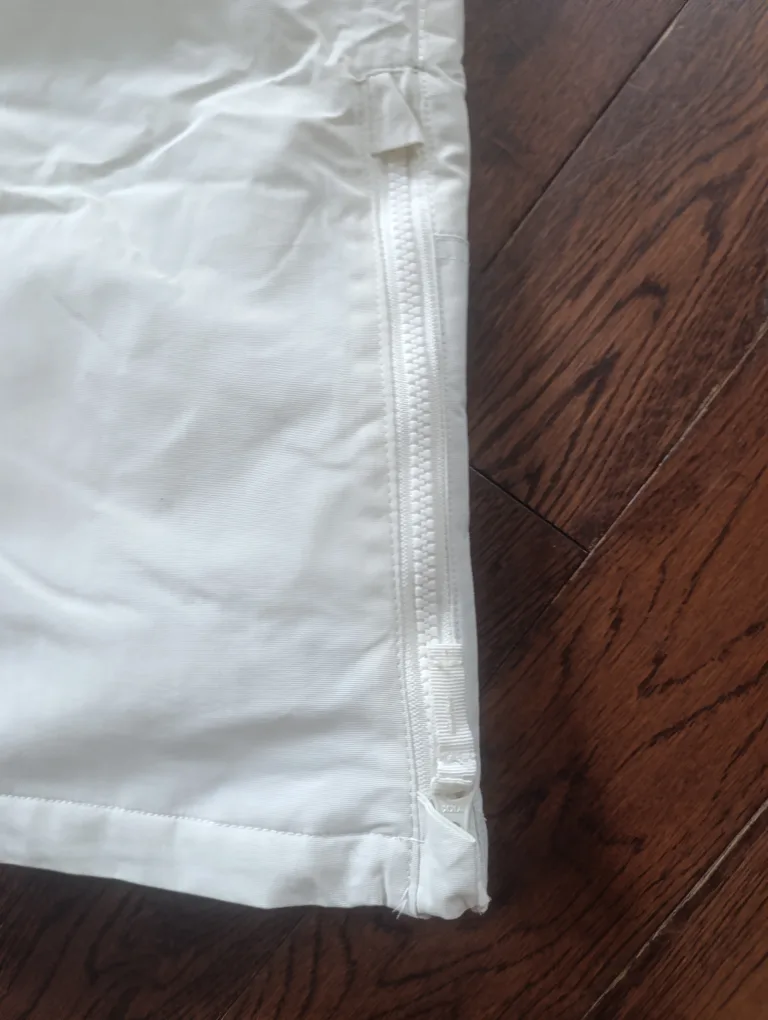 New Large Amazon Essentials Snow Pants image indicator(10)