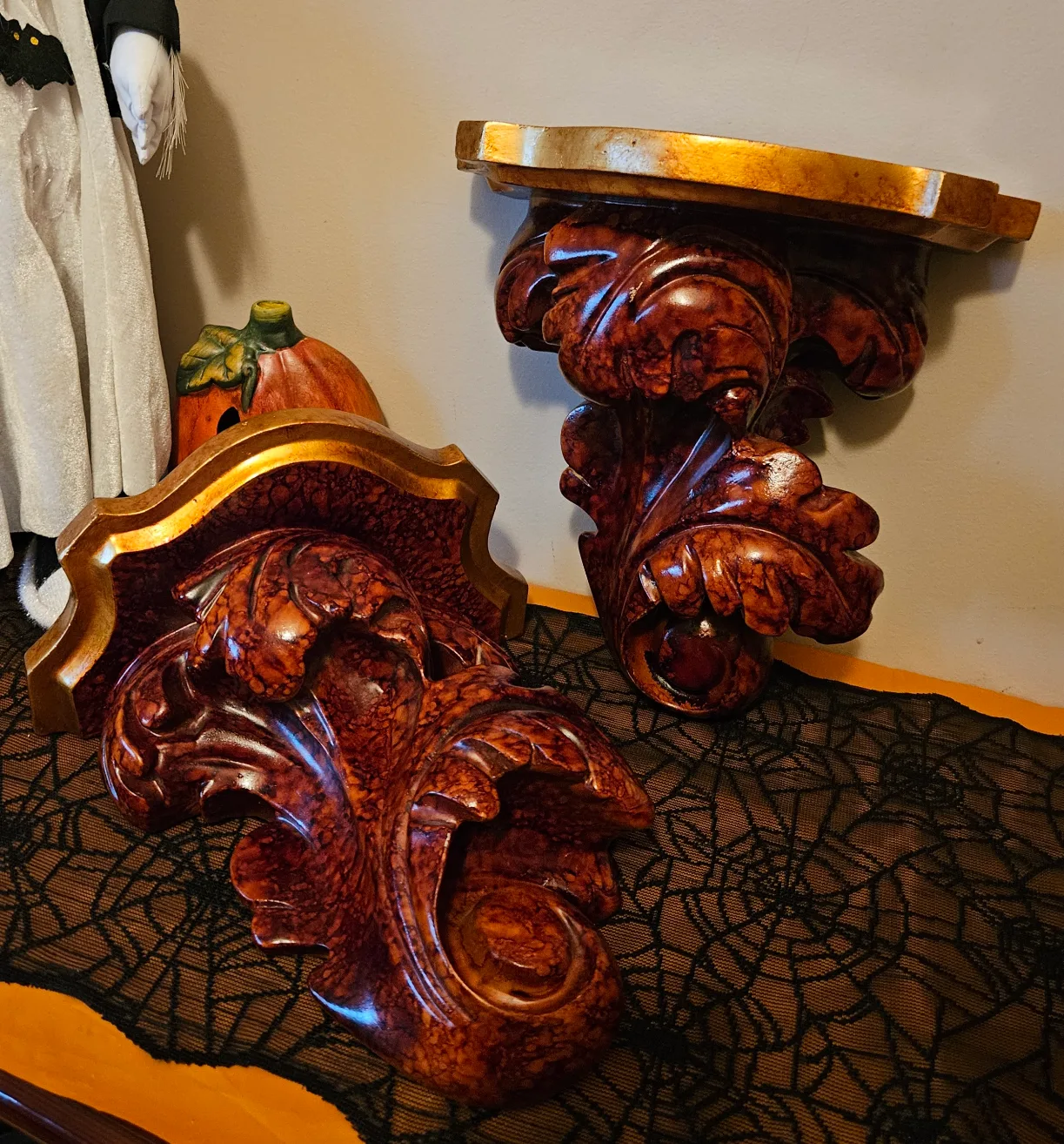 Vintage Wall Mount Sconce Shelves/Wall Corbels image indicator(10)