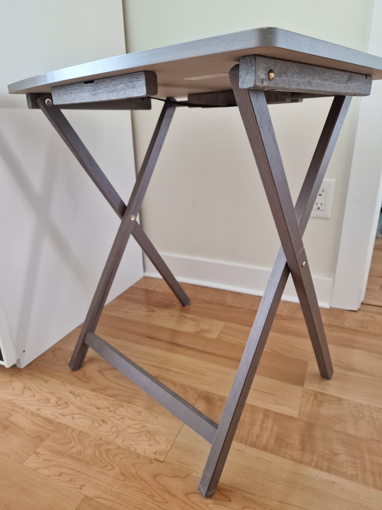 tray table - photo 2