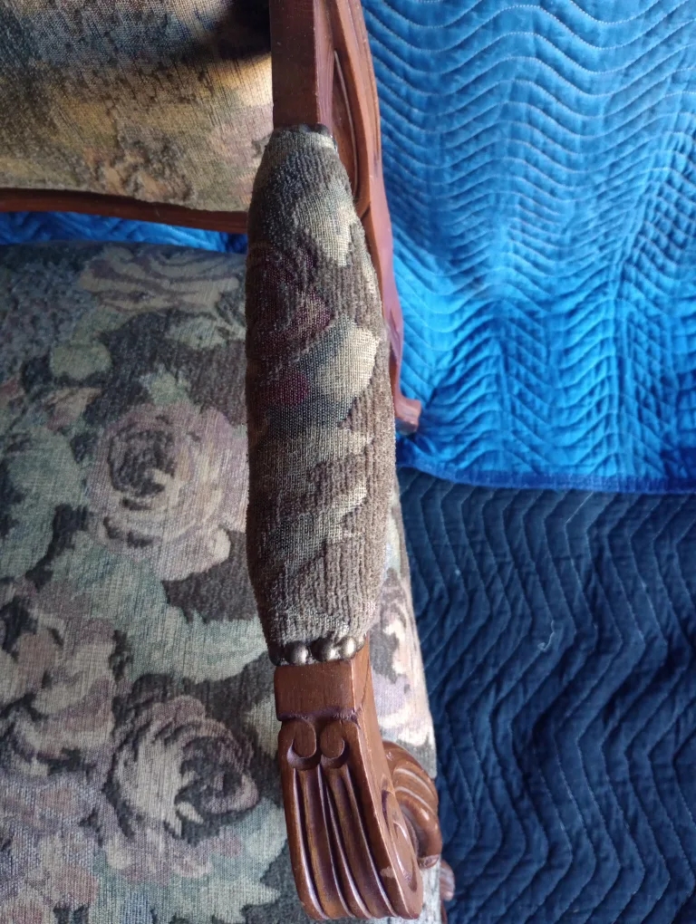 Vintage Armchair image indicator(5)