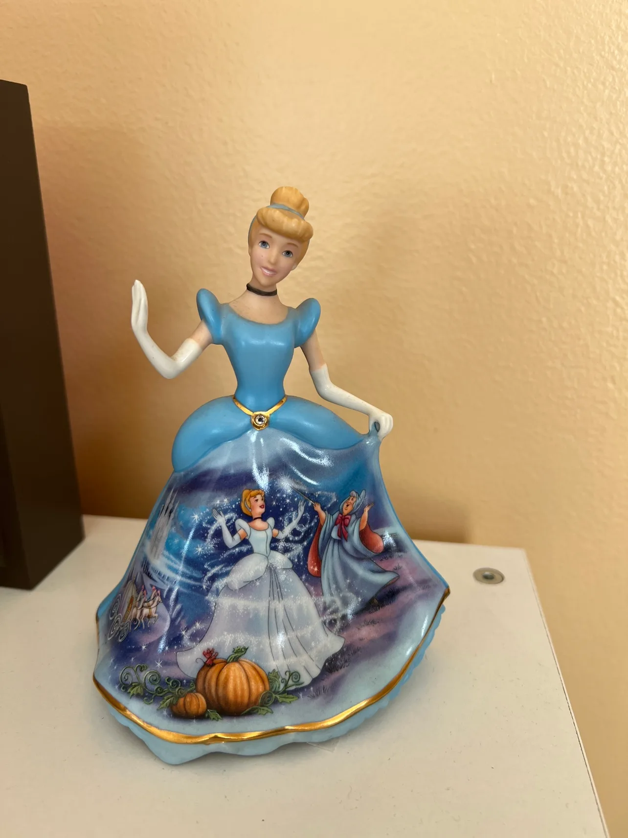 Disney princess porcelain bells, Cinderella thumbnail