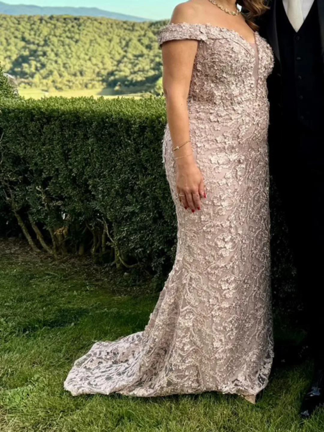 Evening gown image indicator(8)