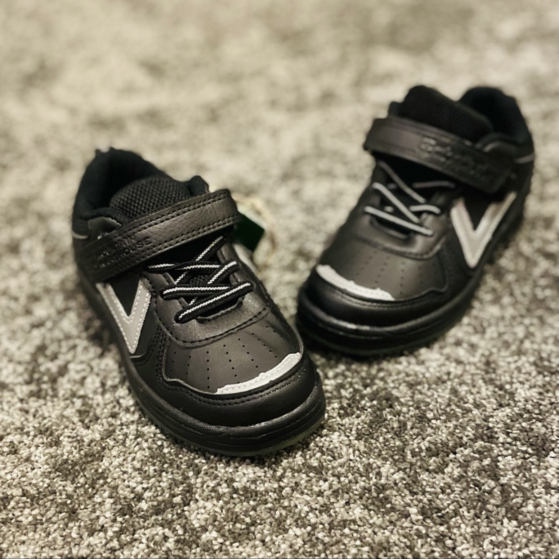 Mountain Warehouse Boys Black Sneakers Size 10 - photo 2