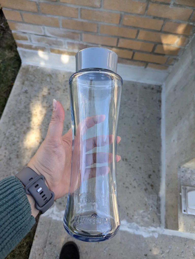 Clear Water Bottle (20 total) thumbnail