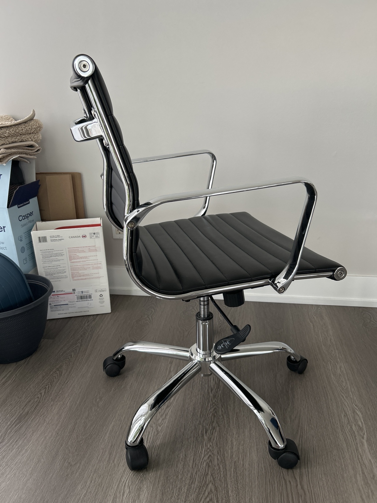 Black Office Chair - photo 4