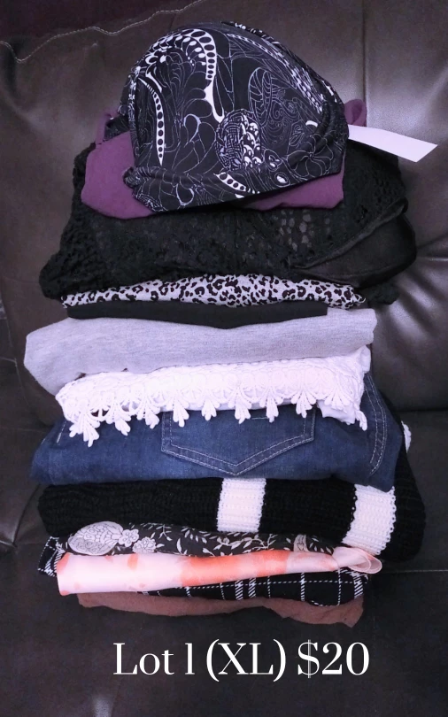 Women's $20 Lot (Size X-Large)
