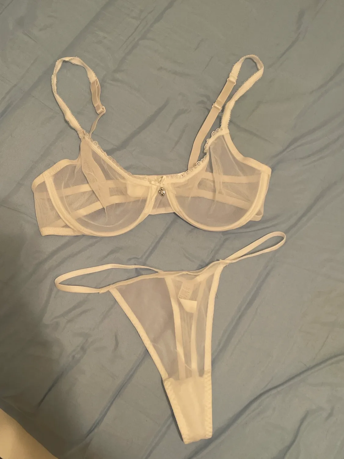 NEW White Lace Lingerie Set thumbnail