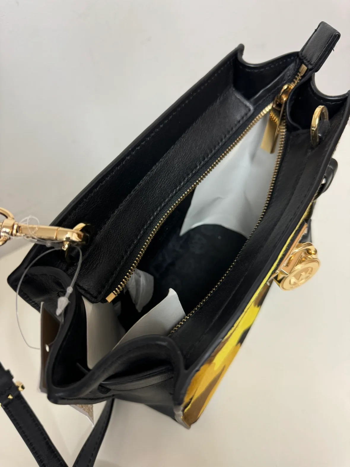 Michael Kors Hamilton Traveler Bag image indicator(3)