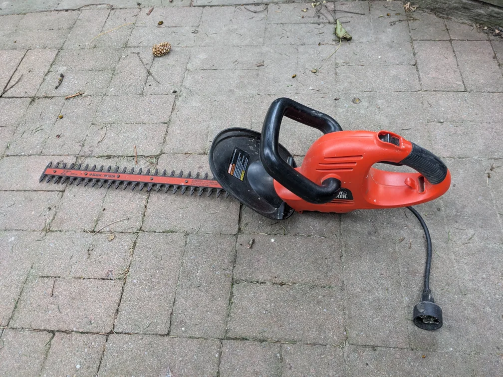 Electric Hedge Trimmer thumbnail