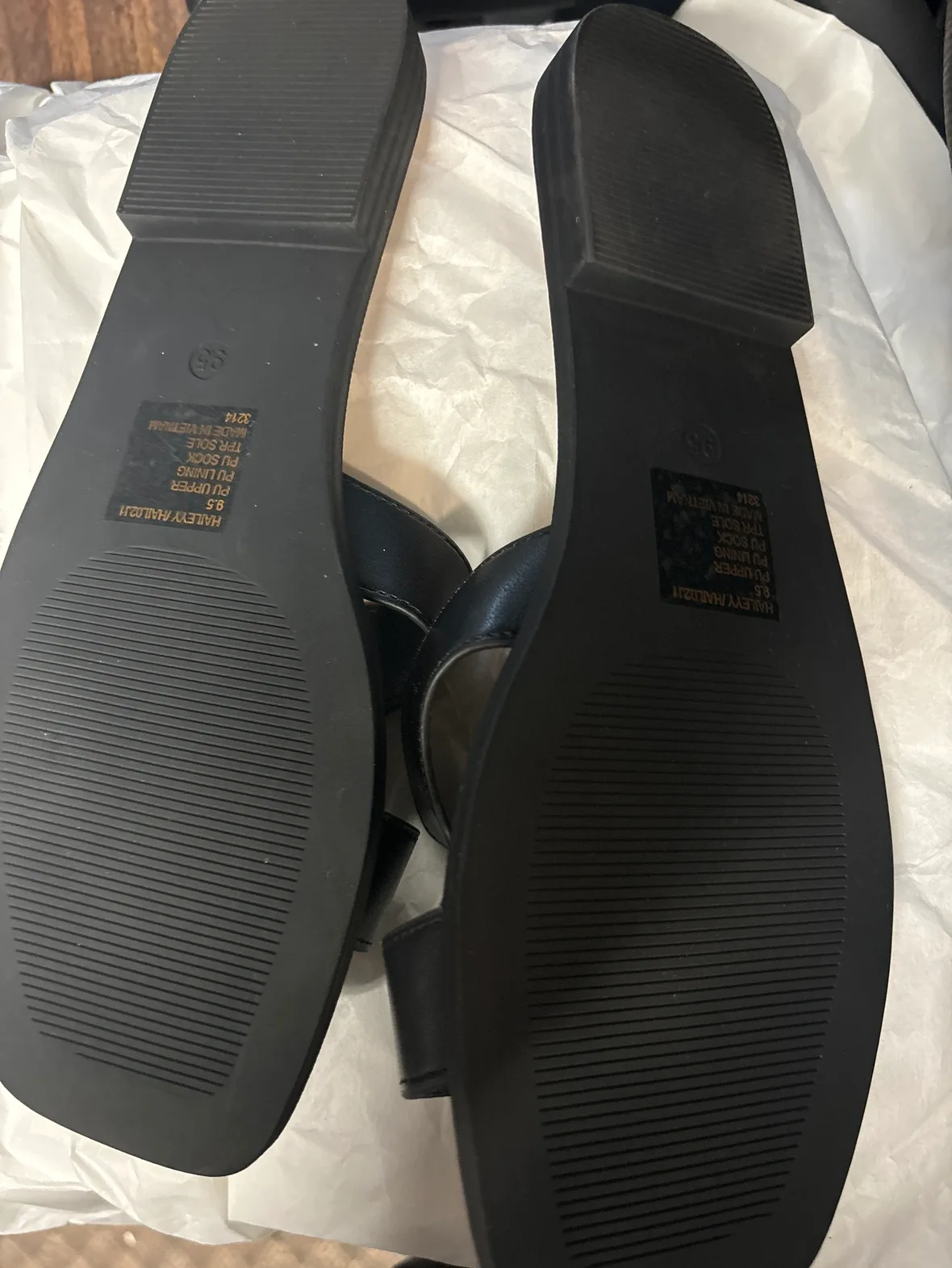 Madden Girl sandals image indicator(2)