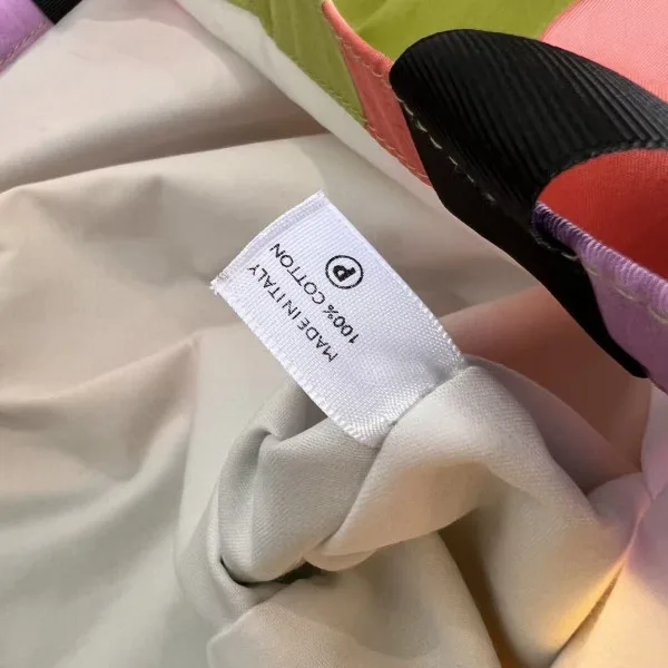 Gucci Empowering Dream-Makers Tote ,badge holder,notebook & pen image indicator(6)