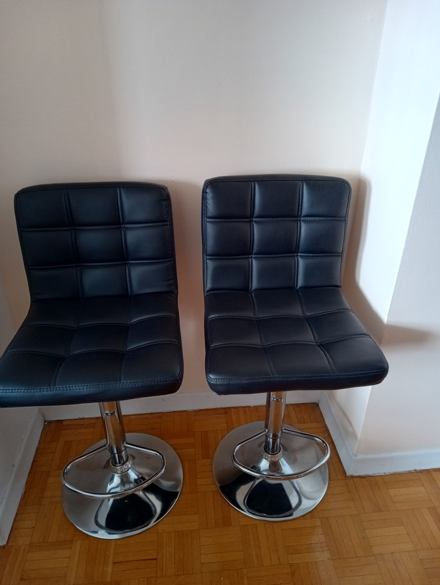 Set of 2 Black Bar Stools