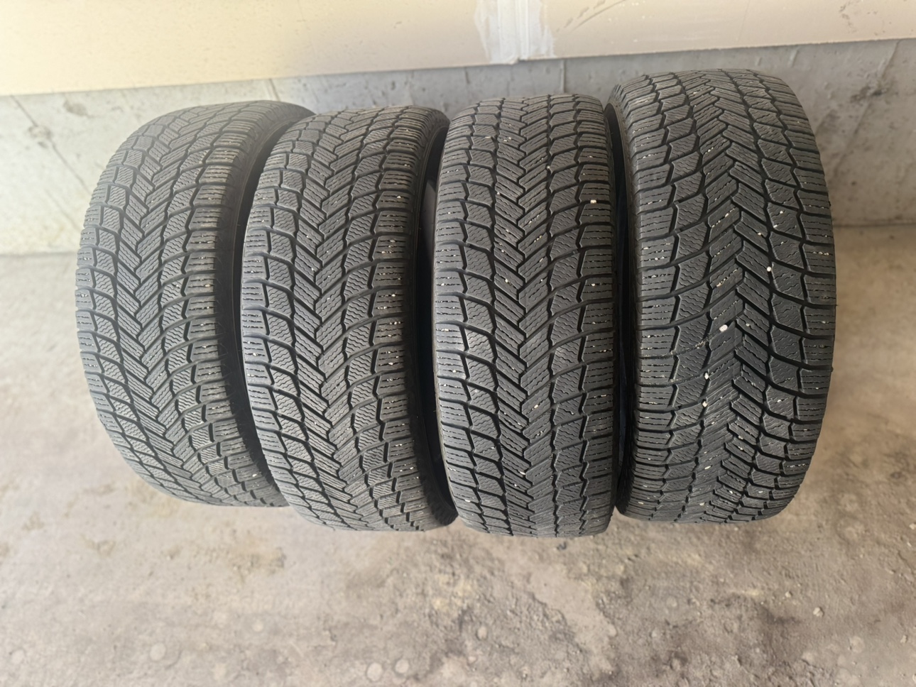 Michelin X-Ice Snow SUV Tires - Set of 4 - photo 2