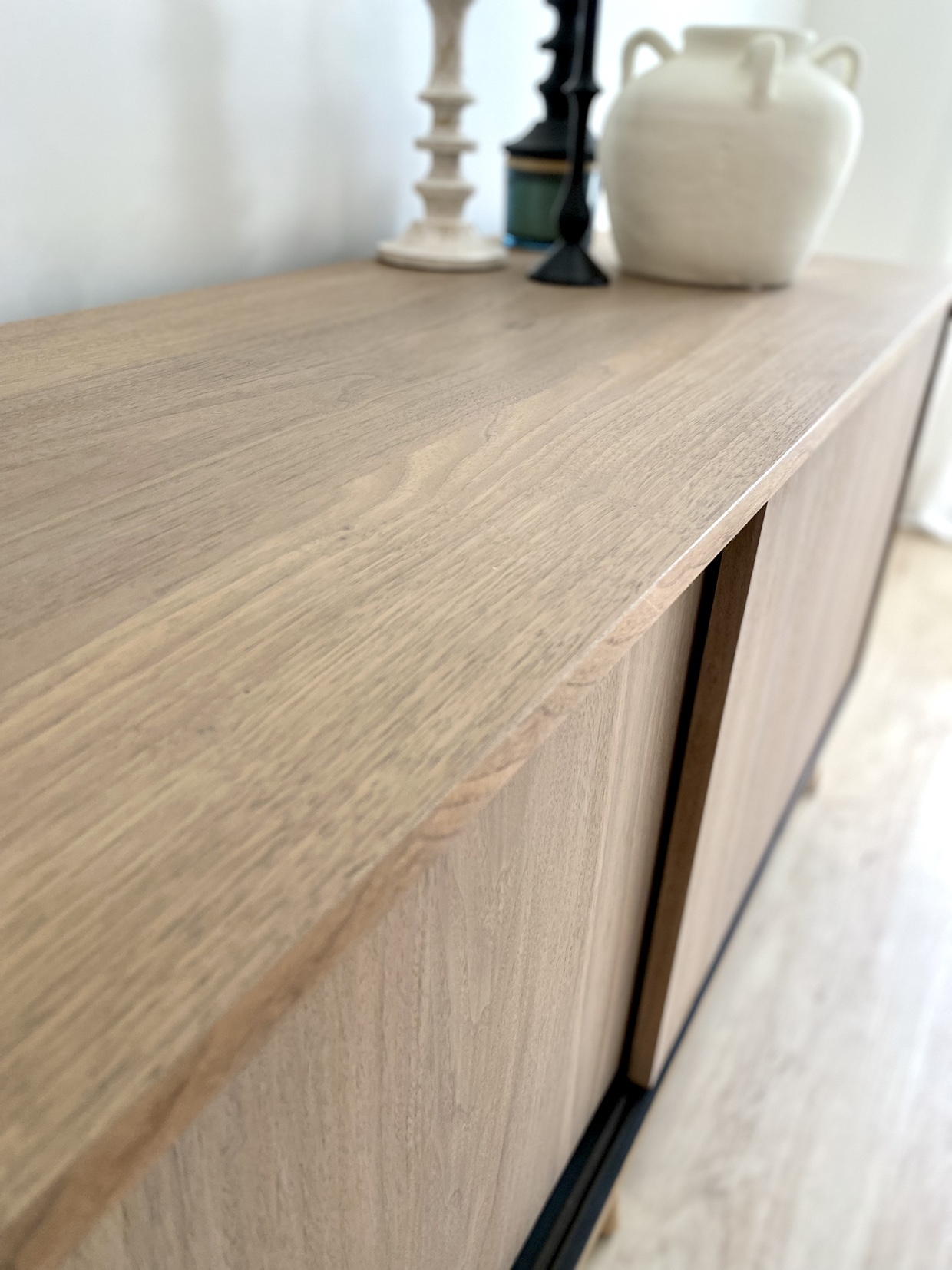 Sold Mid-Century Modern Sliding Door Cabinet - photo 3