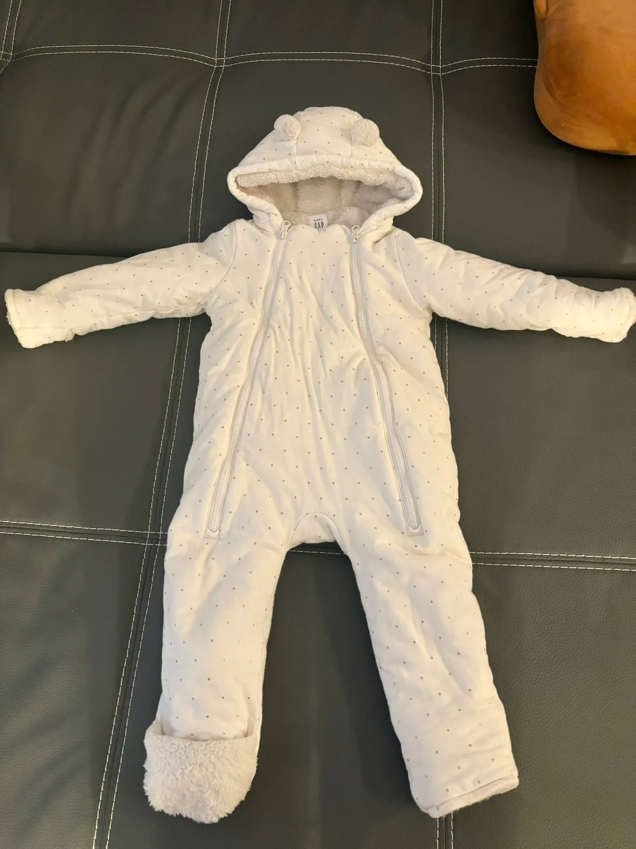 Baby Gap winter suit 12-18 months thumbnail