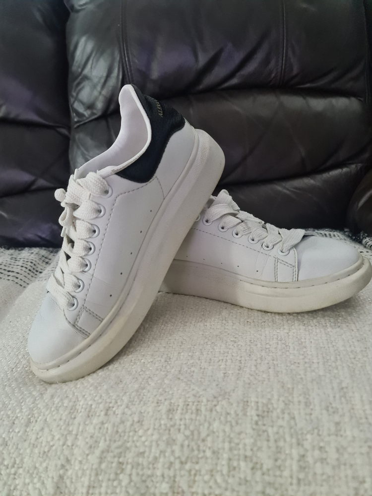 Alexander Mcqueen