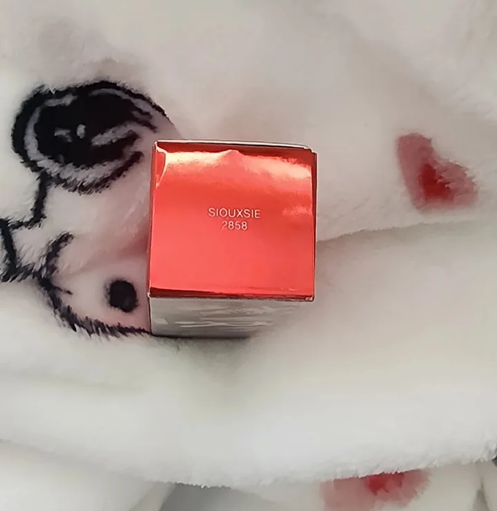 NARS Audacious Lipstick in Siouxsie image indicator(3)