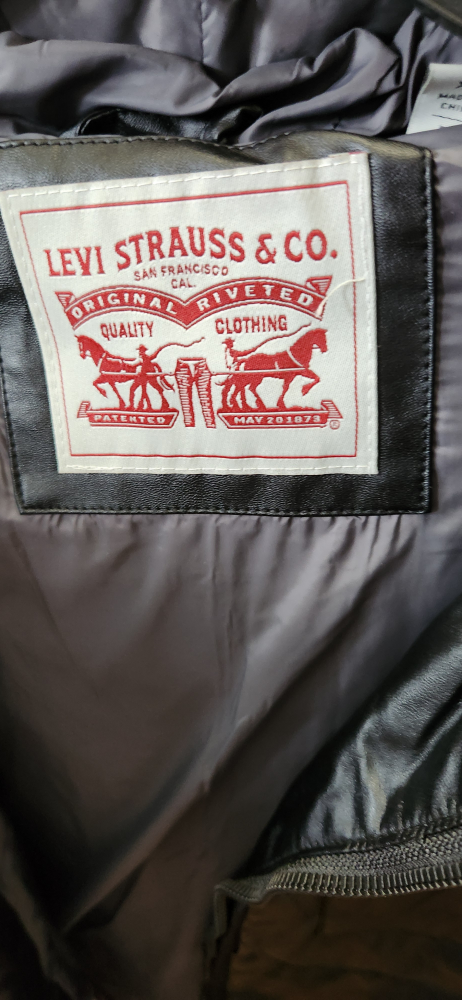 Levi's Men's Black Puffer Jacket, Size XL - photo 2