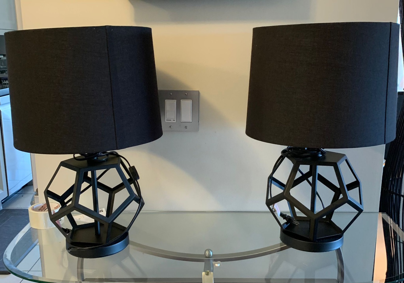 Set of 2 Black Geometric Table Lamps - photo 3