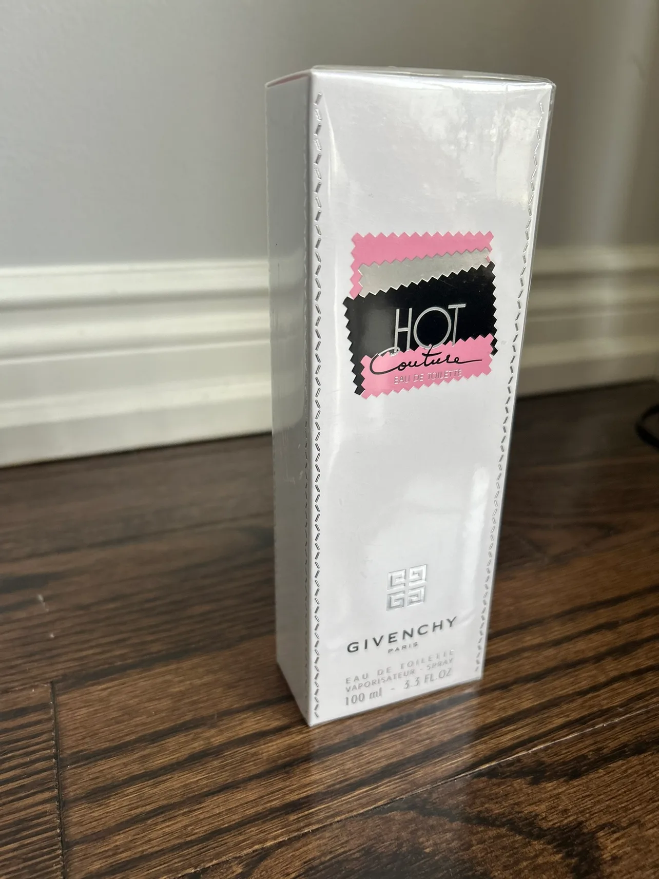Givenchy Hot Couture Eau de Toilette 100ml image indicator(3)