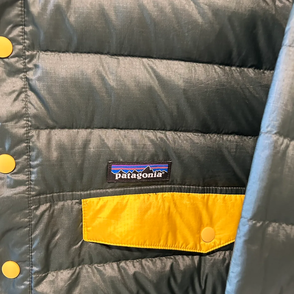 Patagonia Men's Down Sweater Pullover - Size Large image indicator(2)