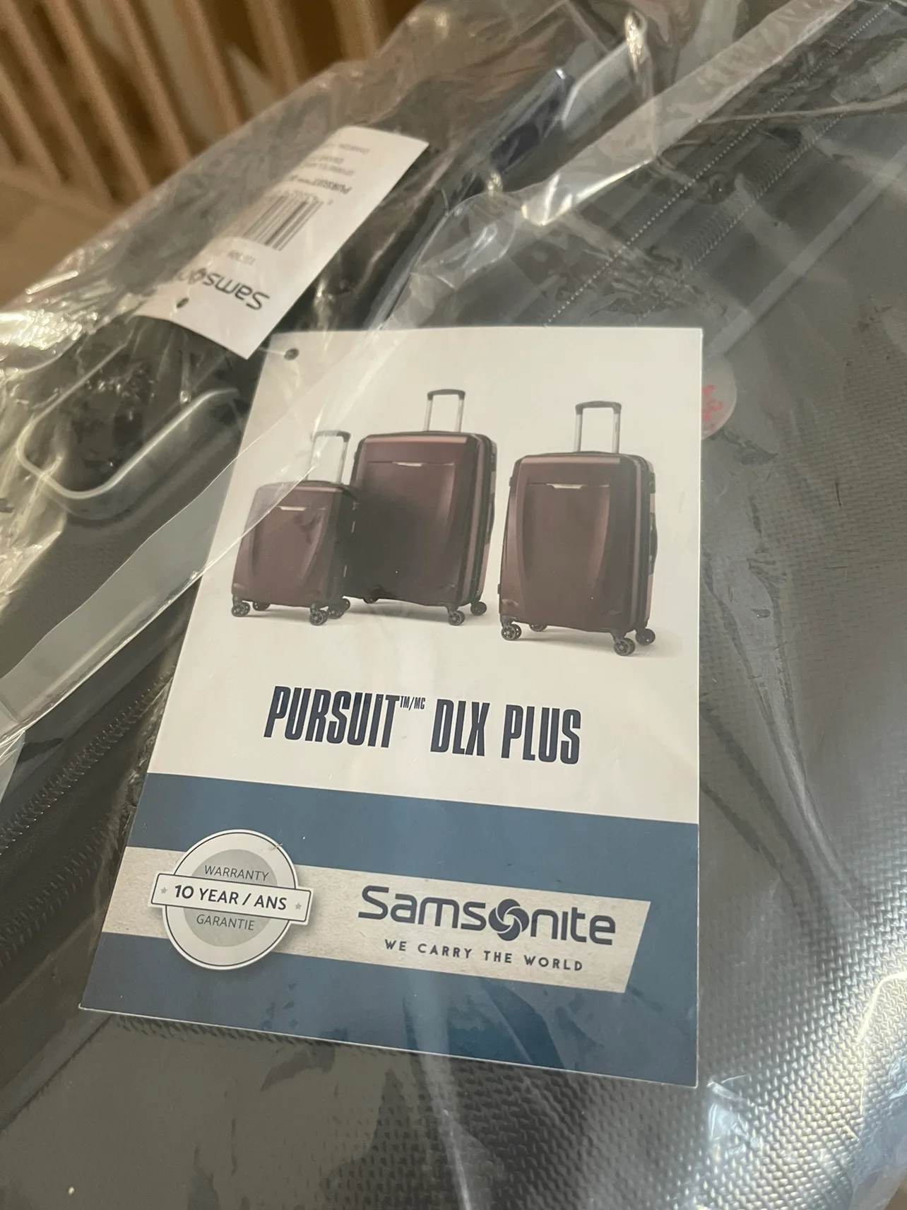 Samsonite Pursuit DLX Plus Suitcase - BRAND NEW