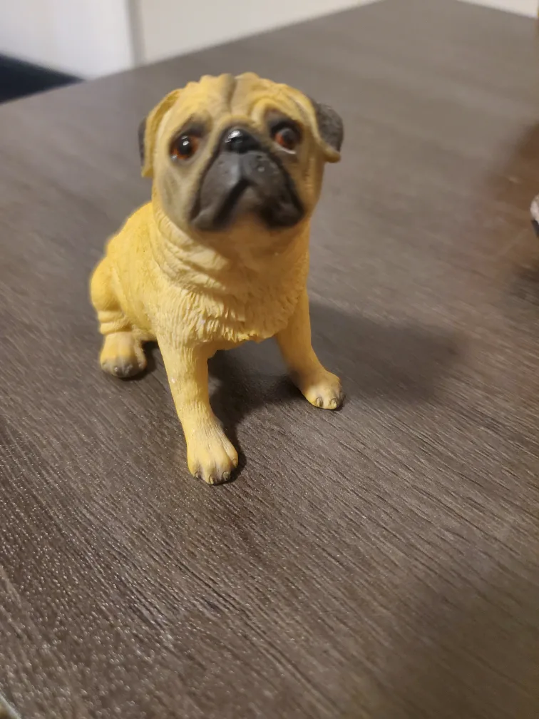 Pug Figurine image indicator(2)