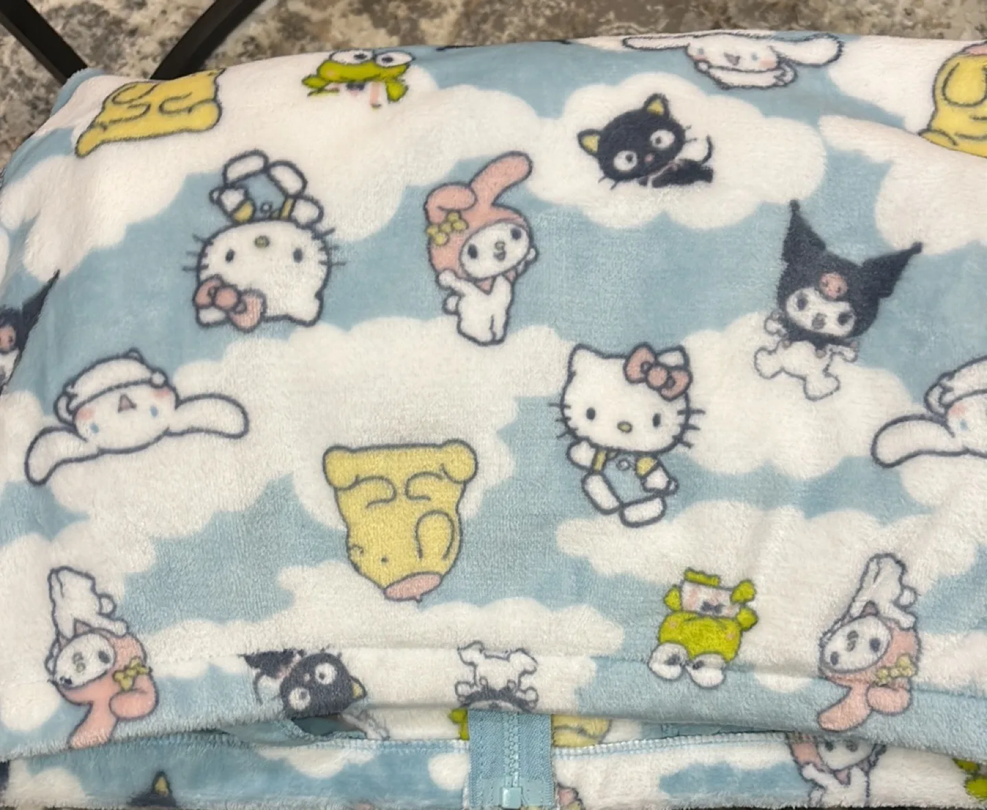 Hello Kitty Fleece Zip-Up Hoodie new without tag image indicator(4)