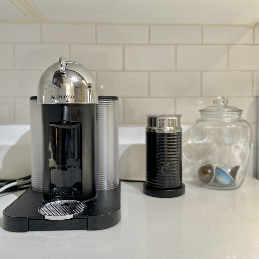 Nespresso Vertuo Head w/ Aeroccino Milk Frother & Free Pods