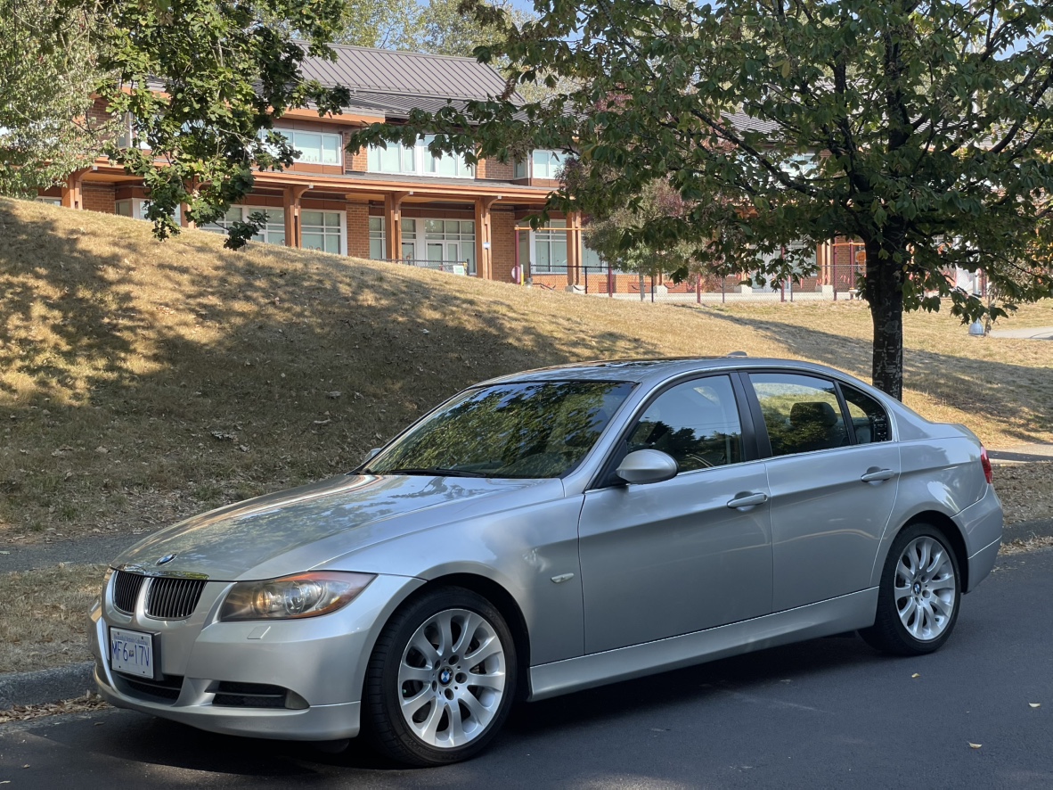 2006 BMW 330i - photo 5