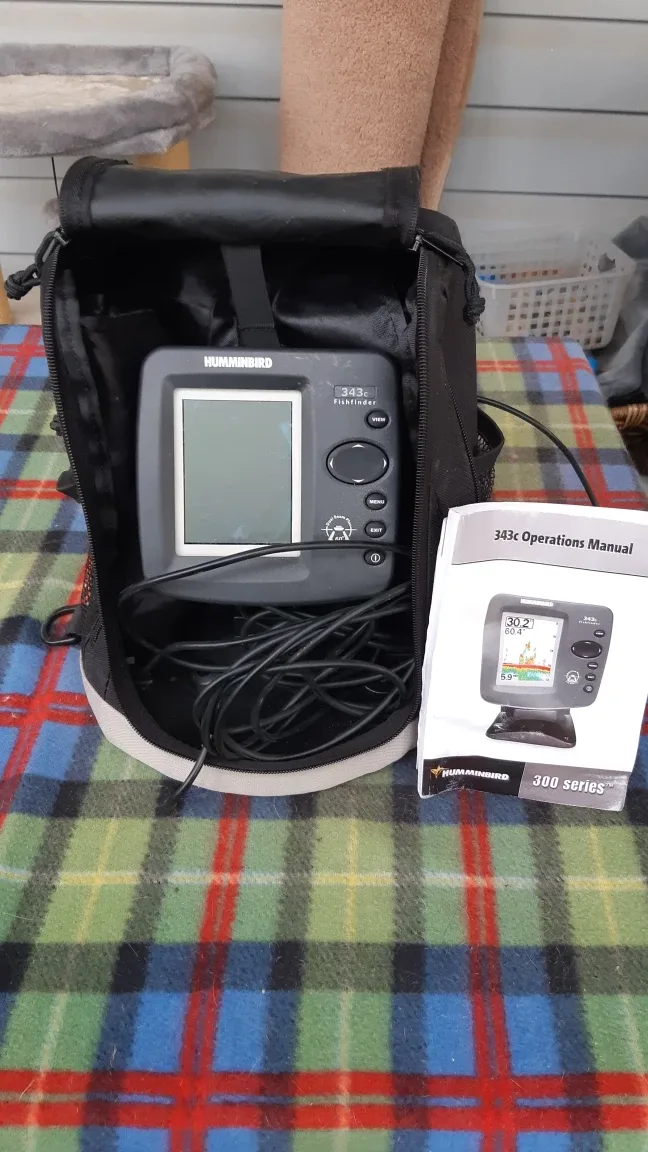 Humminbird 343c Fishfinder thumbnail