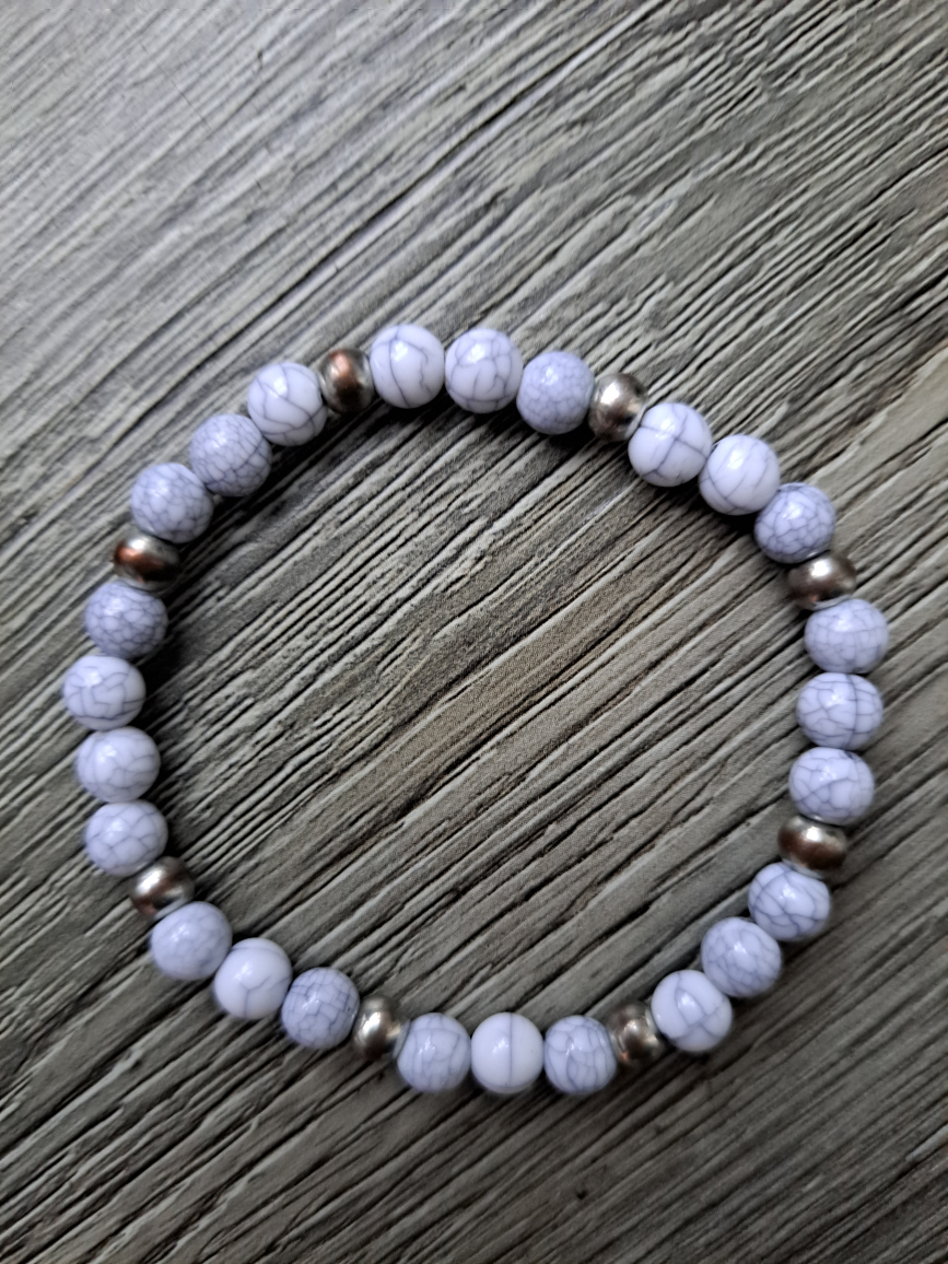 White and Silver Beaded Bracelet