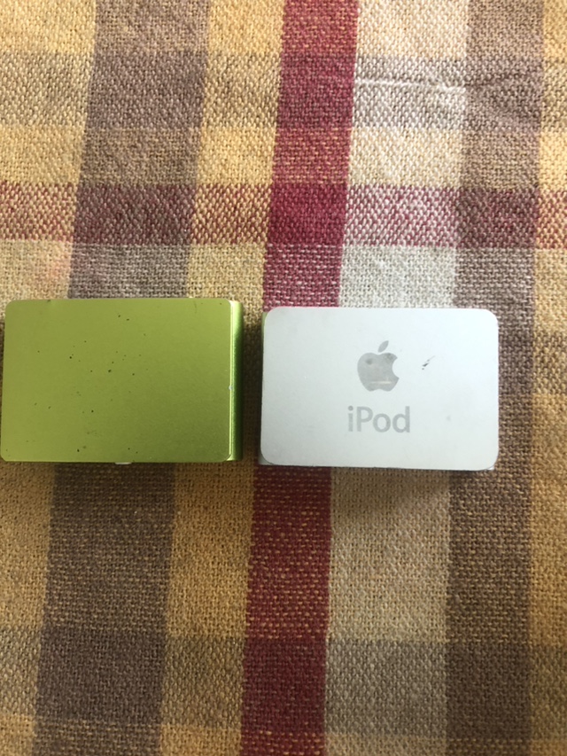 2x MP3 Players - photo 2
