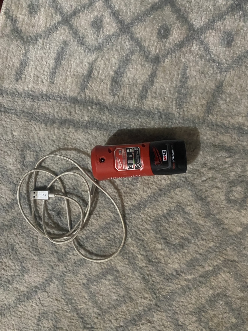 Milwaukee M12 mini compact USB Charger