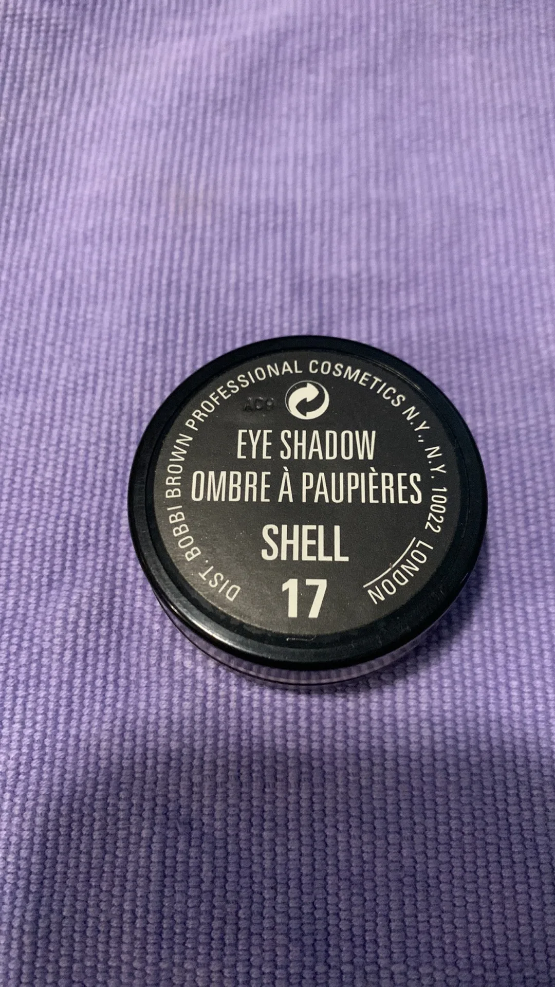 Bobbi Brown Shimmer Wash Eyeshadow - Shell 17 image indicator(3)