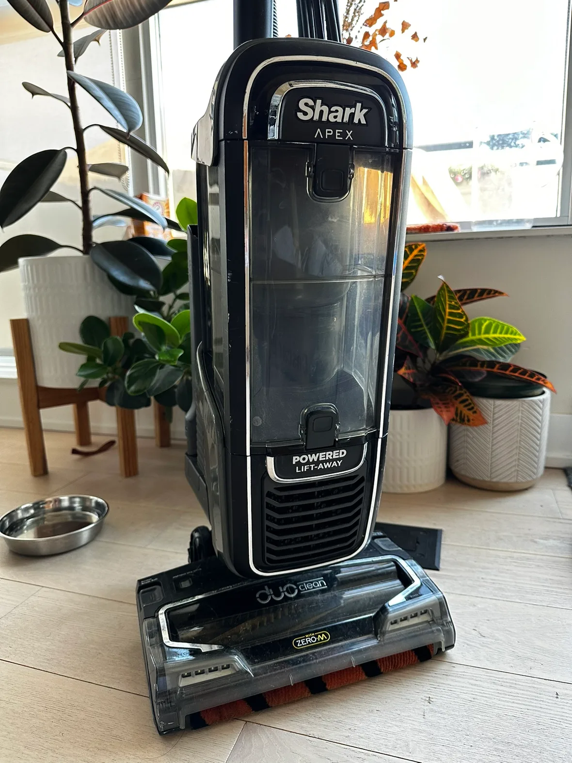 SHARK vaccum thumbnail
