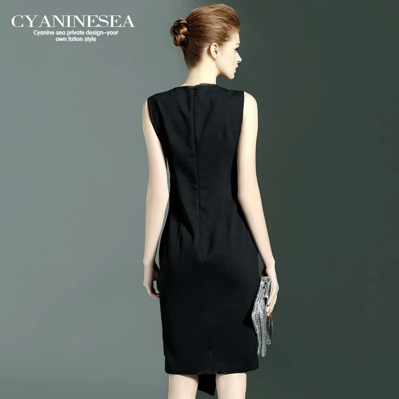 Black and Grey Dress with Side Slit image indicator(2)