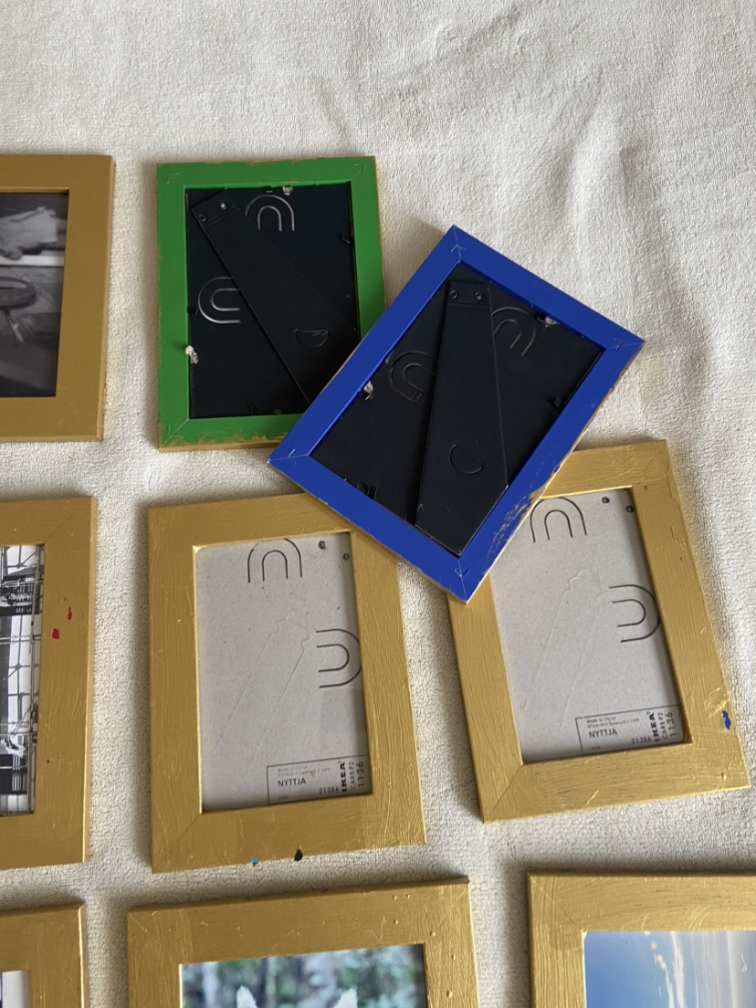 ✨FREE✨ 12 Gold Picture Frames - photo 3
