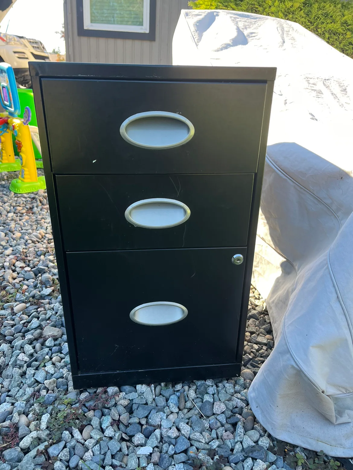 Black Metal 3 Drawer Filing Cabinet image indicator(2)