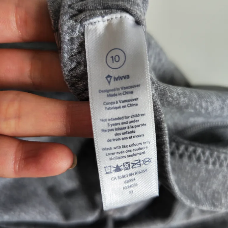 Lululemon Ivivva Four Count Shrug Gray Yoga Sports Hoodie 10 image indicator(7)