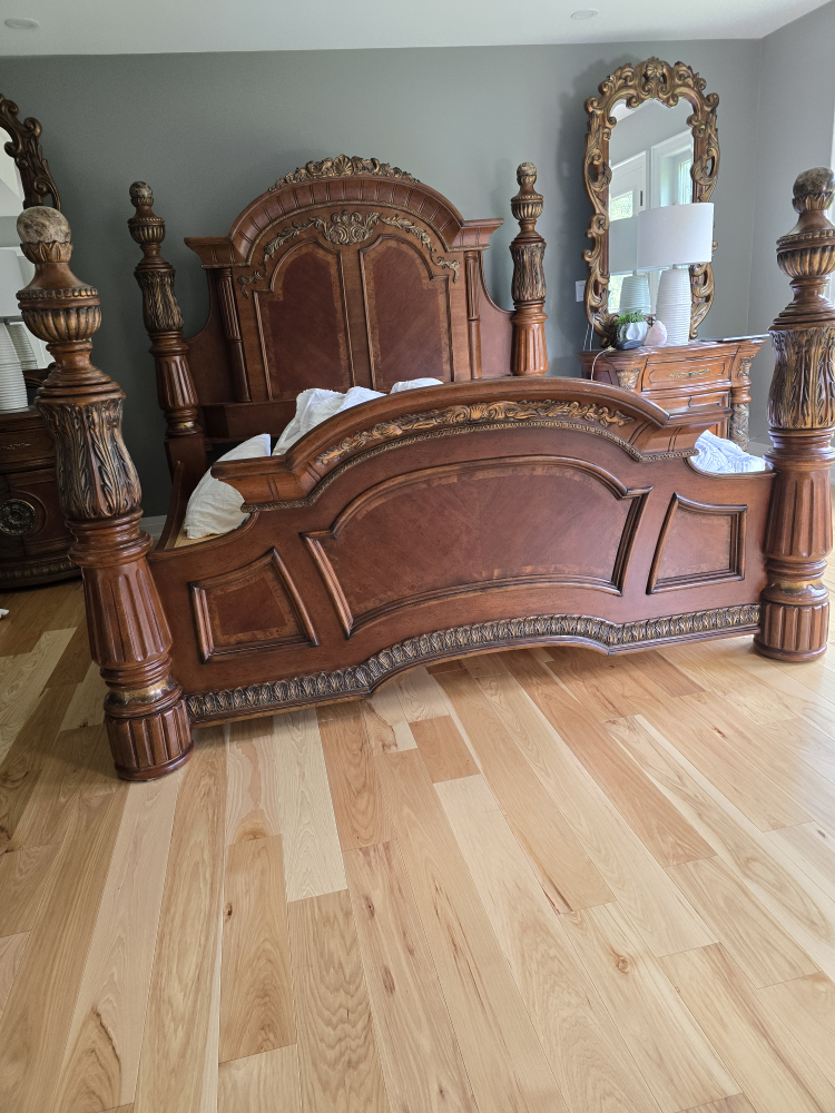King Sized Bedroom Set - photo 3