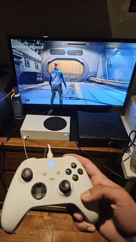 Xbox Series S w/ Controller