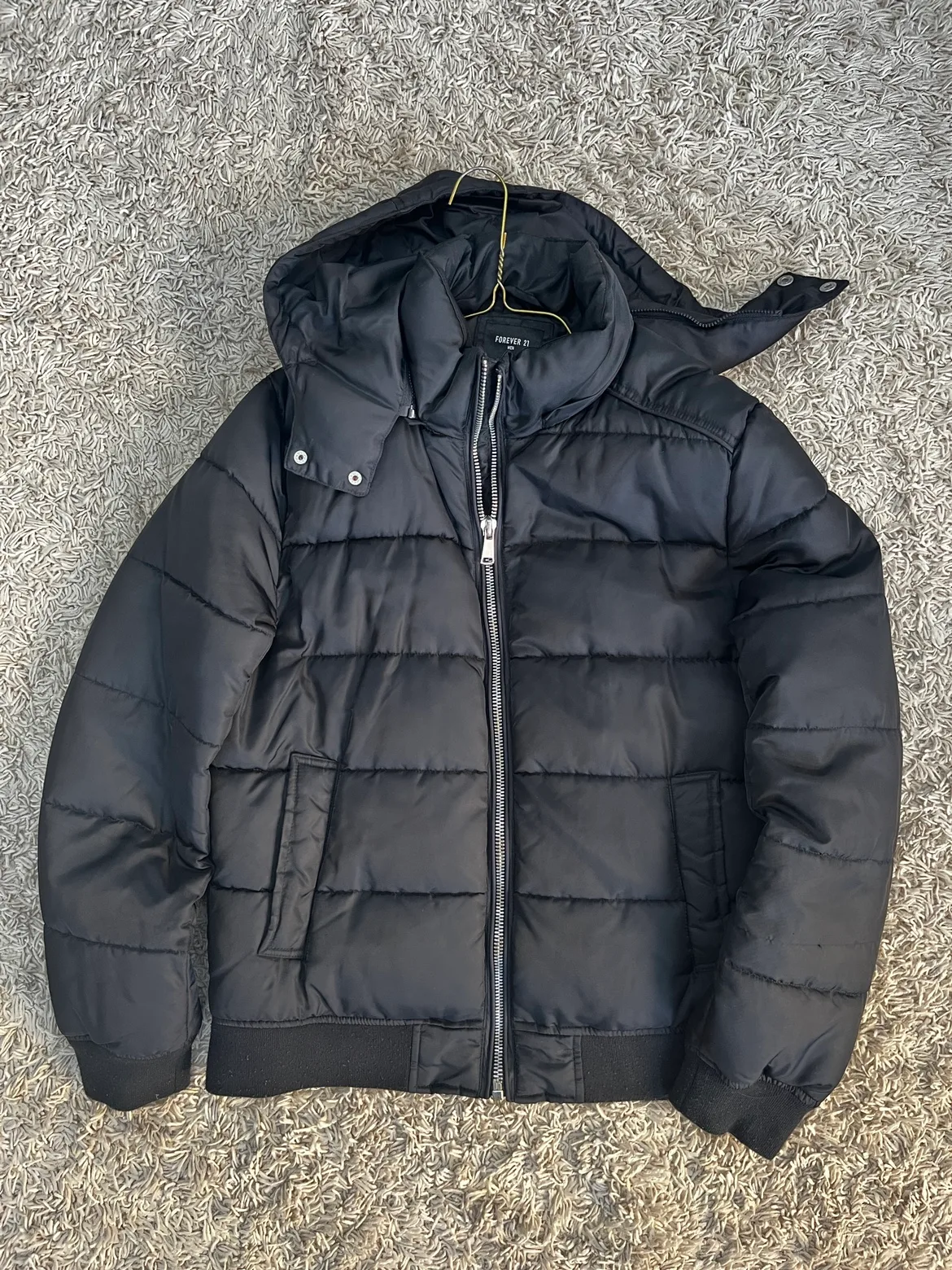 (M) Forever 21 Puffer/Winter Jacket with hoodie thumbnail