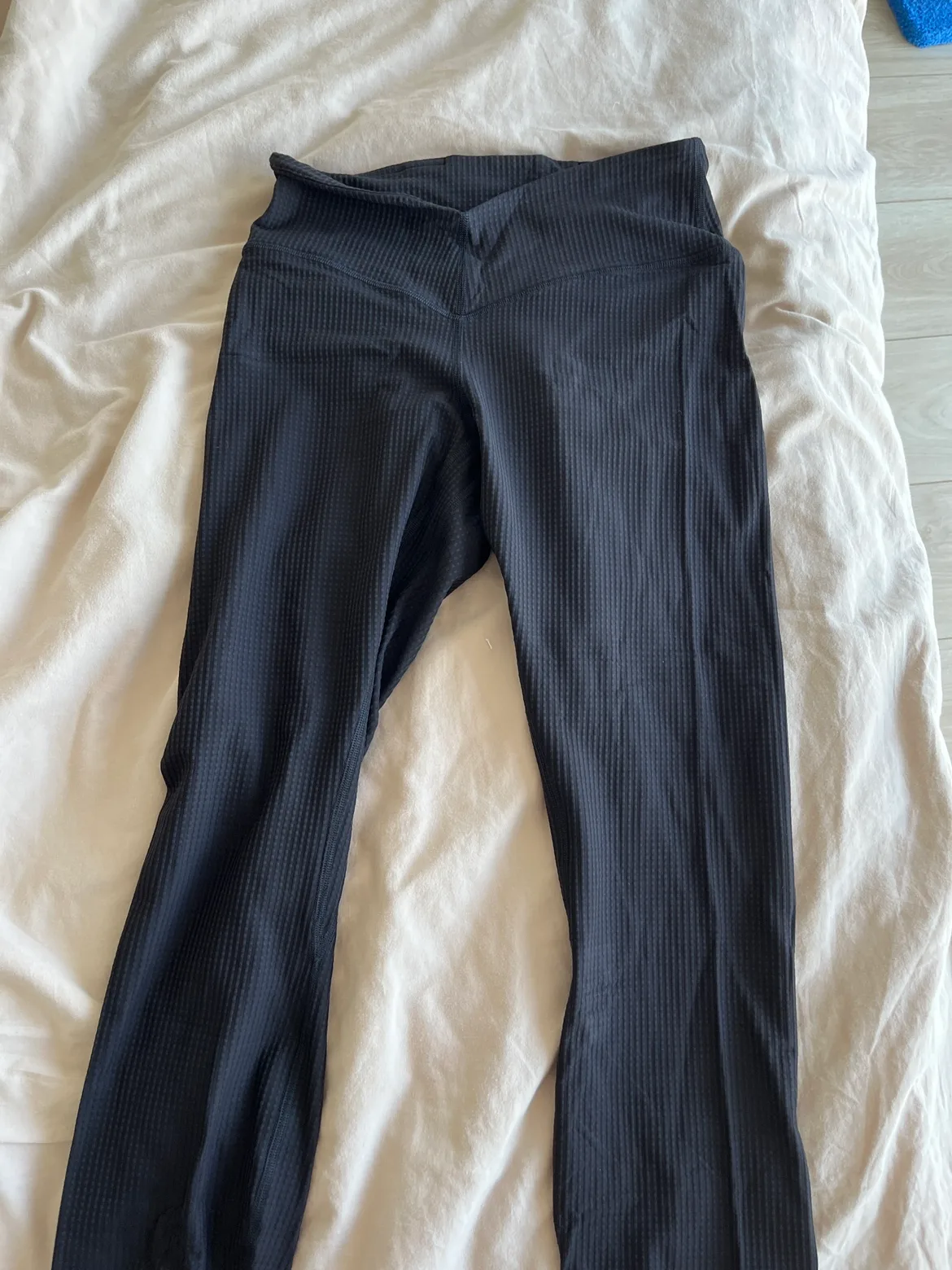 Lululemon Black v waist Waffle Knit Leggings thumbnail