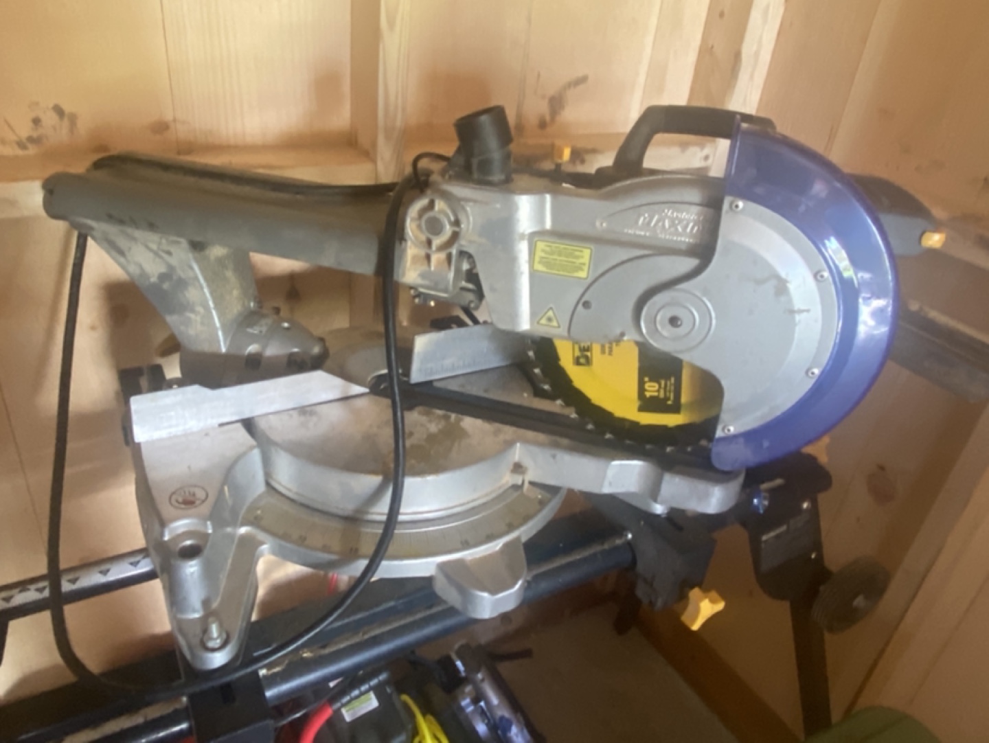 Mastercraft 10" Sliding Compound Miter Saw - photo 3