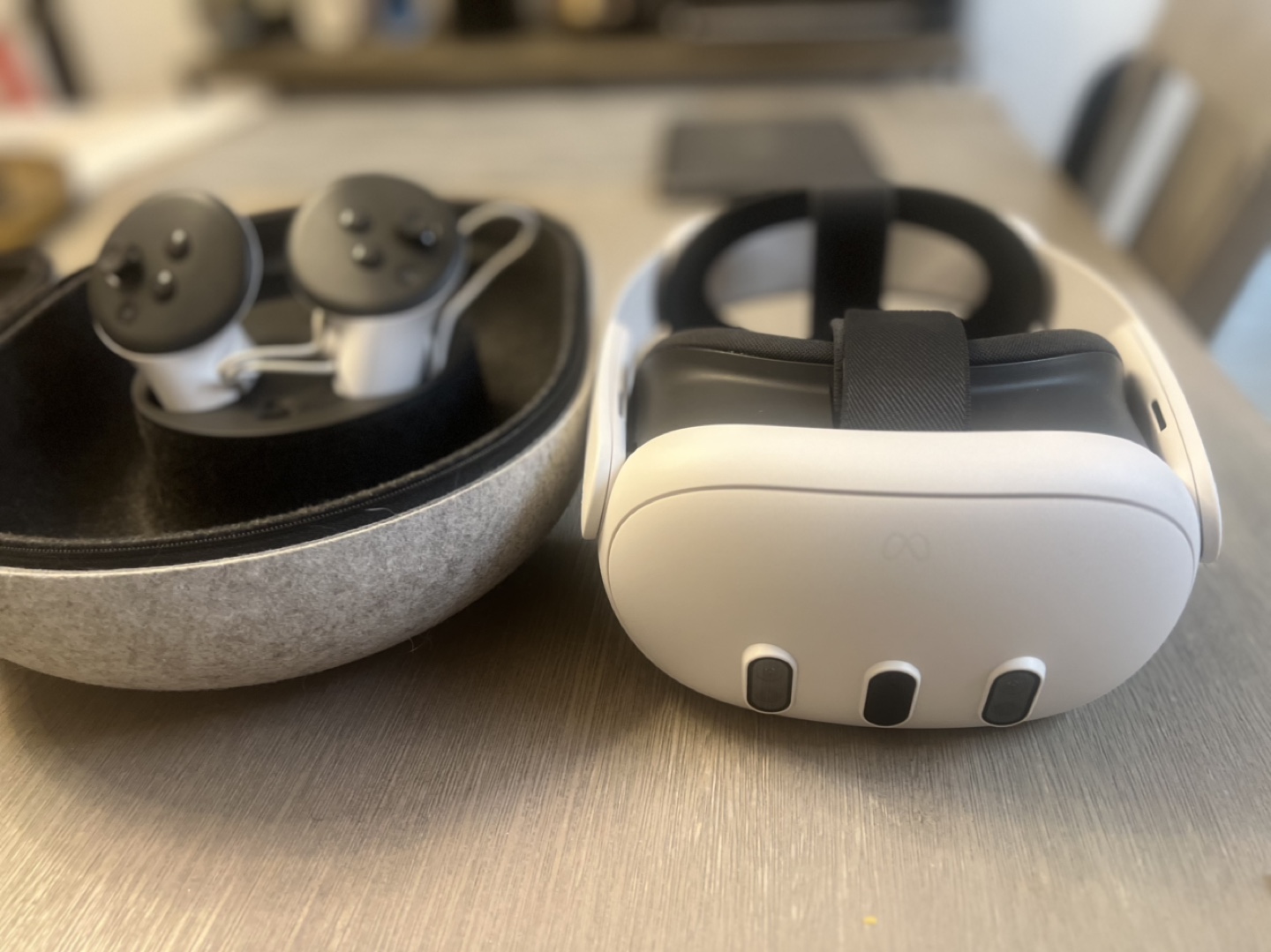 Meta Quest 3 VR Headset Bundle - photo 3