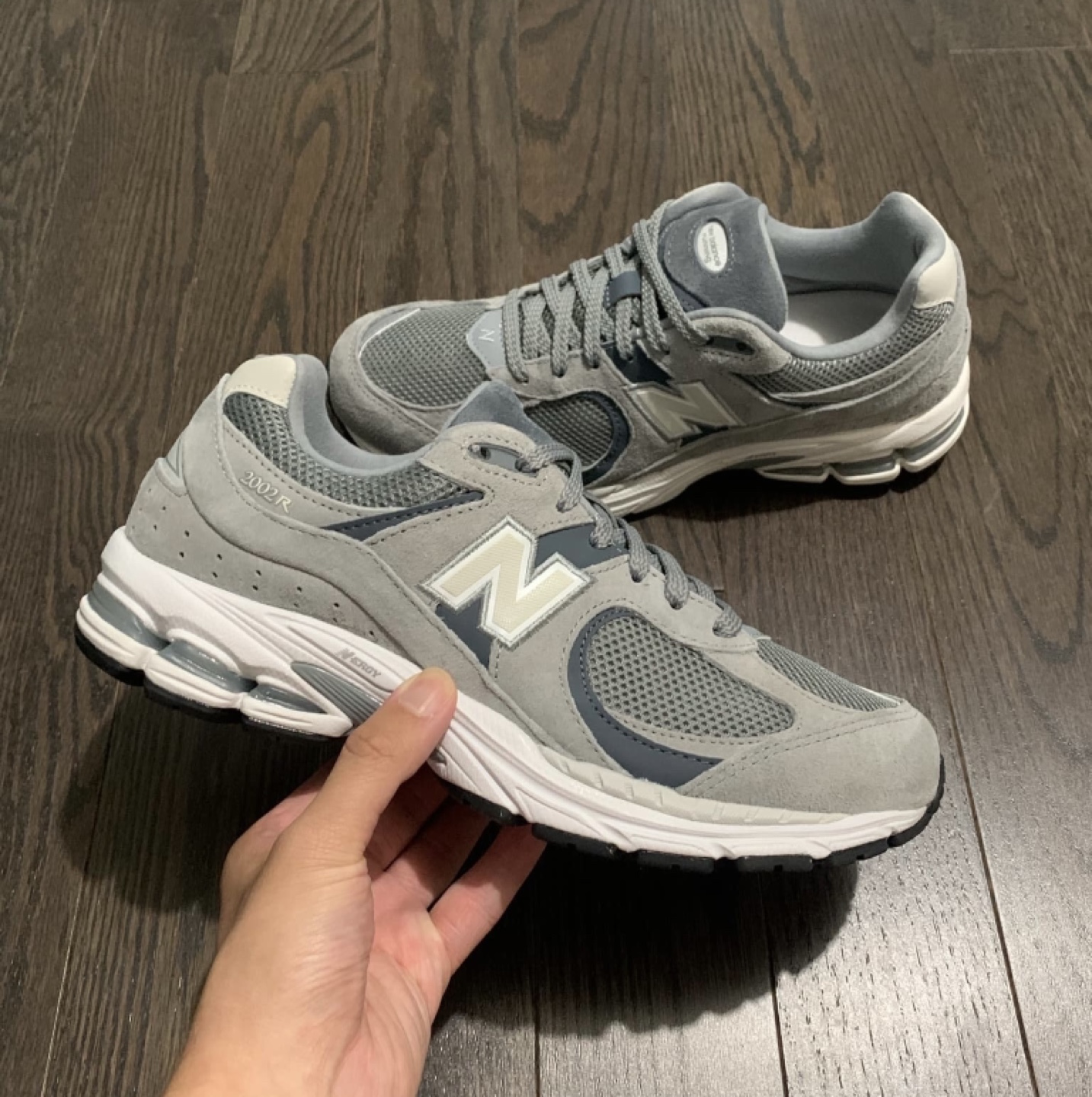 New Balance 2002R