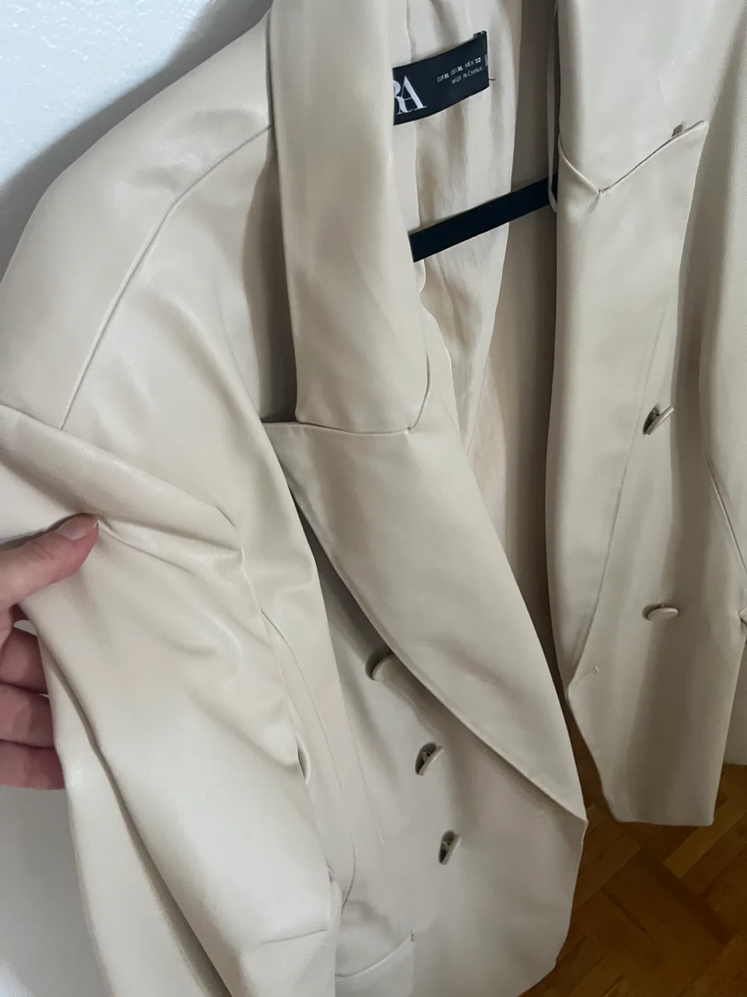 Zara Cream Blazer Faux Leather image indicator(3)