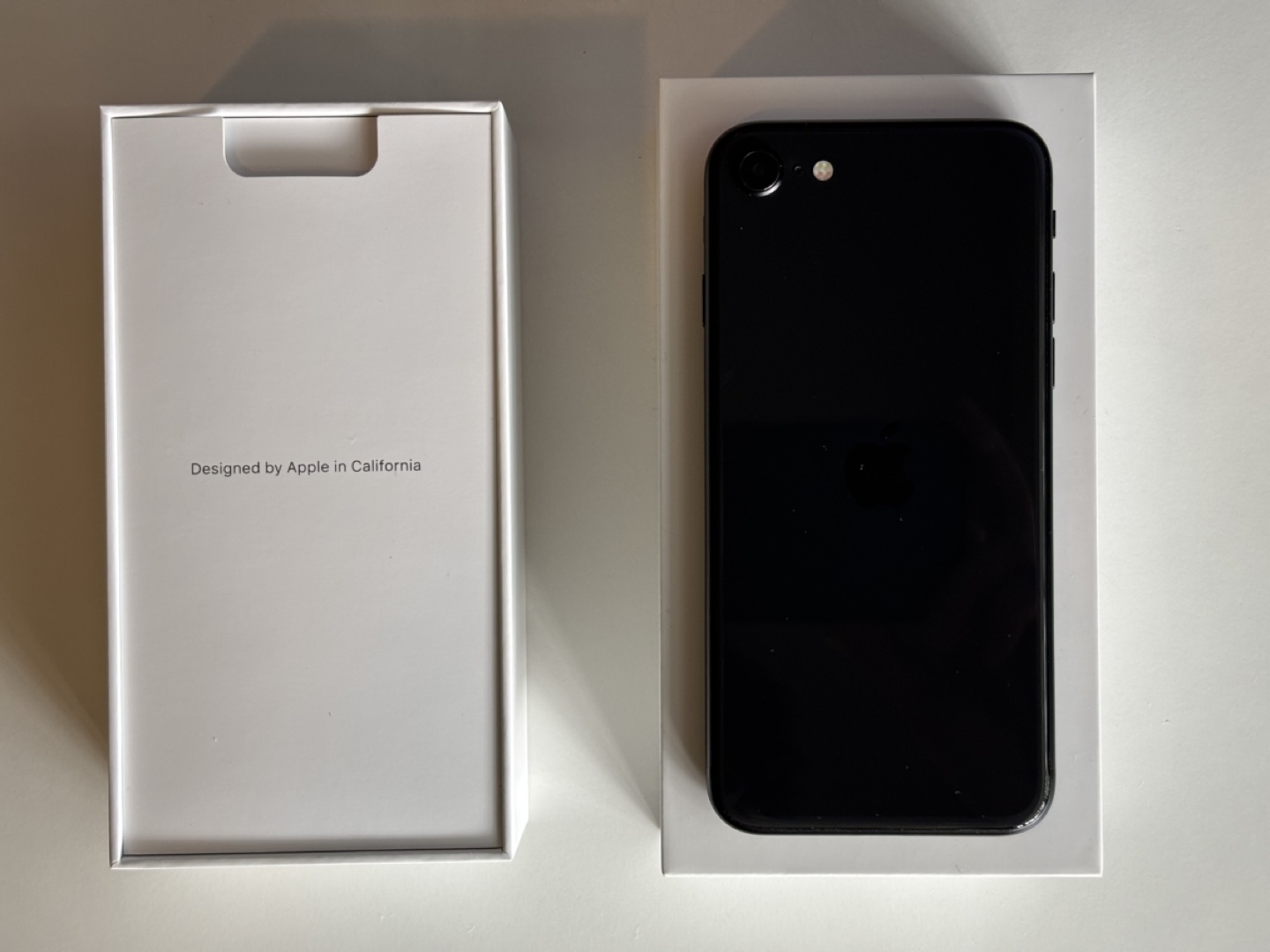 iPhone SE (2nd generation) 128 GB Black - photo 2